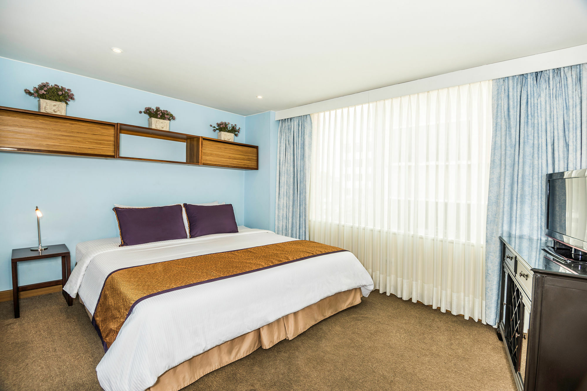 Lloyds Apartasuites Parque 93 Apartahotel