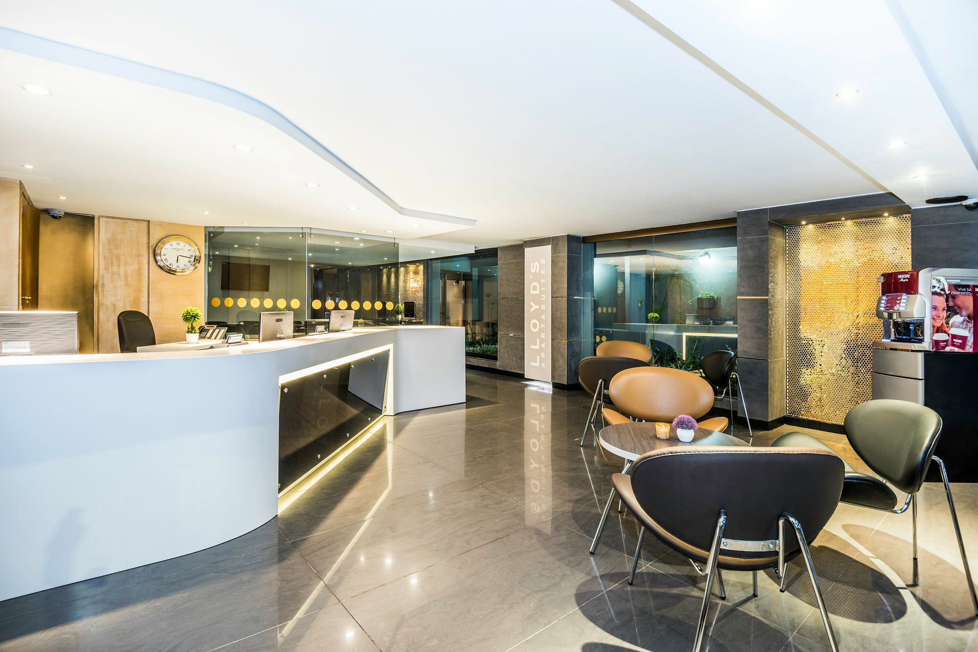 Lloyds Apartasuites Parque 93 Apart-hotel 4*